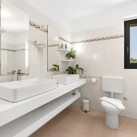 Natura Βίλα Pazin